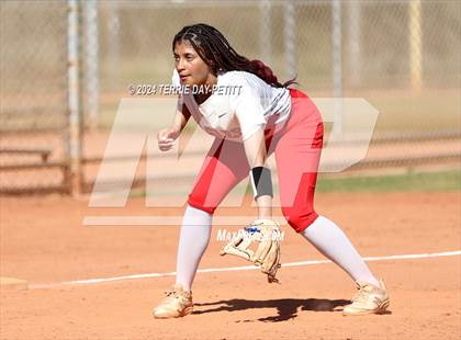 Thumbnail 1 in Prescott vs Ironwood (Sunrise Mountain Invitational) photogallery.