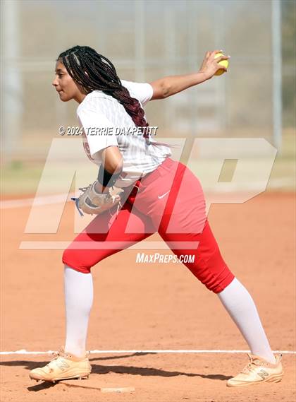 Thumbnail 2 in Prescott vs Ironwood (Sunrise Mountain Invitational) photogallery.