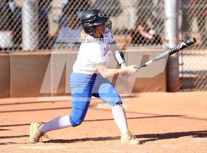 Thumbnail 2 in Prescott vs Ironwood (Sunrise Mountain Invitational) photogallery.