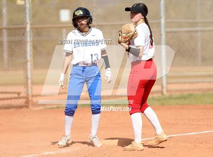 Thumbnail 2 in Prescott vs Ironwood (Sunrise Mountain Invitational) photogallery.