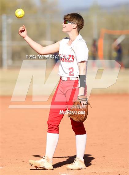 Thumbnail 2 in Prescott vs Ironwood (Sunrise Mountain Invitational) photogallery.