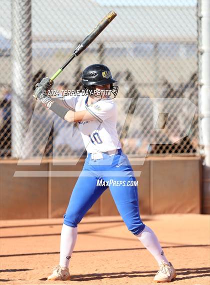Thumbnail 2 in Prescott vs Ironwood (Sunrise Mountain Invitational) photogallery.