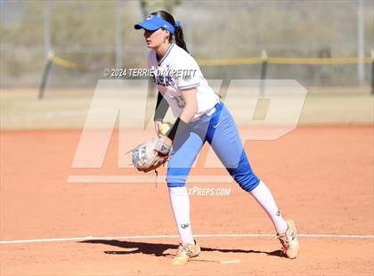 Thumbnail 3 in Prescott vs Ironwood (Sunrise Mountain Invitational) photogallery.