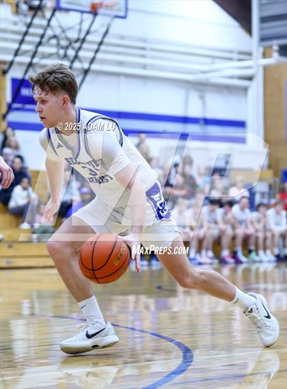 Thumbnail 2 in Cascade Christian @ Bellevue Christian (WIAA 1A District Round 2) photogallery.