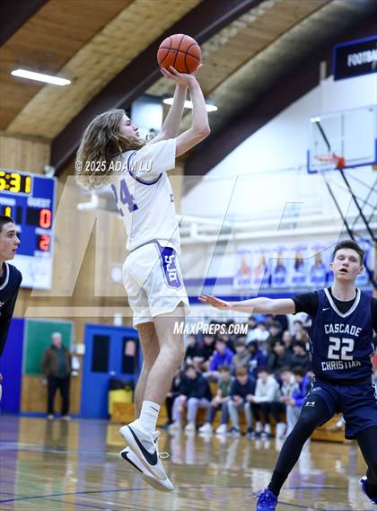 Thumbnail 1 in Cascade Christian @ Bellevue Christian (WIAA 1A District Round 2) photogallery.