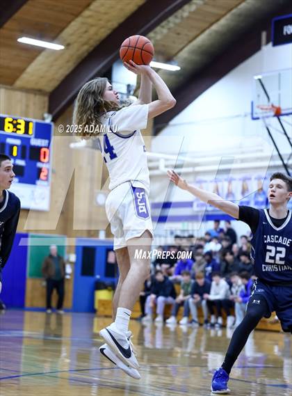 Thumbnail 3 in Cascade Christian @ Bellevue Christian (WIAA 1A District Round 2) photogallery.