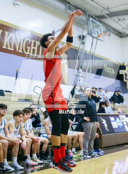 Thumbnail 2 in Oak Hills vs Pilibos (St. Francis Holiday Hoopfest Tournament) photogallery.