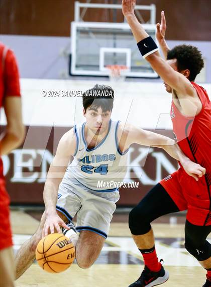 Thumbnail 3 in Oak Hills vs Pilibos (St. Francis Holiday Hoopfest Tournament) photogallery.