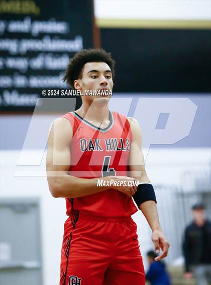 Thumbnail 2 in Oak Hills vs Pilibos (St. Francis Holiday Hoopfest Tournament) photogallery.