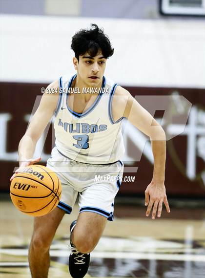 Thumbnail 1 in Oak Hills vs Pilibos (St. Francis Holiday Hoopfest Tournament) photogallery.