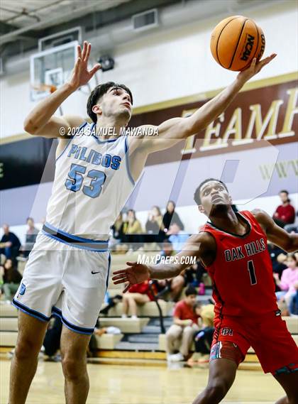 Thumbnail 1 in Oak Hills vs Pilibos (St. Francis Holiday Hoopfest Tournament) photogallery.