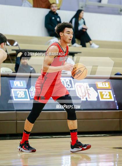 Thumbnail 3 in Oak Hills vs Pilibos (St. Francis Holiday Hoopfest Tournament) photogallery.