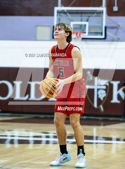 Thumbnail 3 in Oak Hills vs Pilibos (St. Francis Holiday Hoopfest Tournament) photogallery.