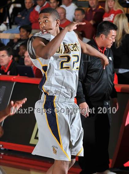 Thumbnail 3 in Fairfax vs. Wheeler (Nike Extravaganza) photogallery.