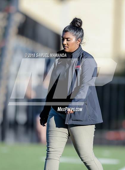 Thumbnail 3 in Village Christian vs Viewpoint photogallery.