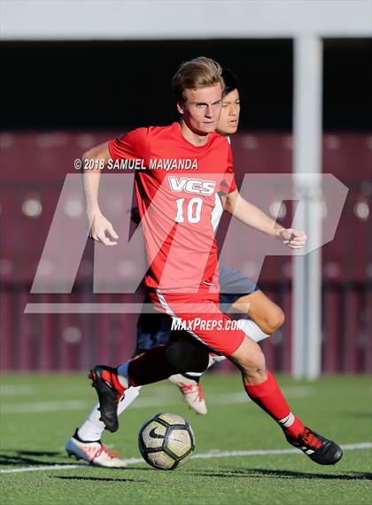 Thumbnail 1 in Village Christian vs Viewpoint photogallery.