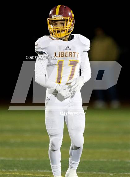 Thumbnail 3 in De La Salle vs. Liberty (CIF NCS Open Division Final) photogallery.