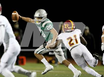 Thumbnail 3 in De La Salle vs. Liberty (CIF NCS Open Division Final) photogallery.