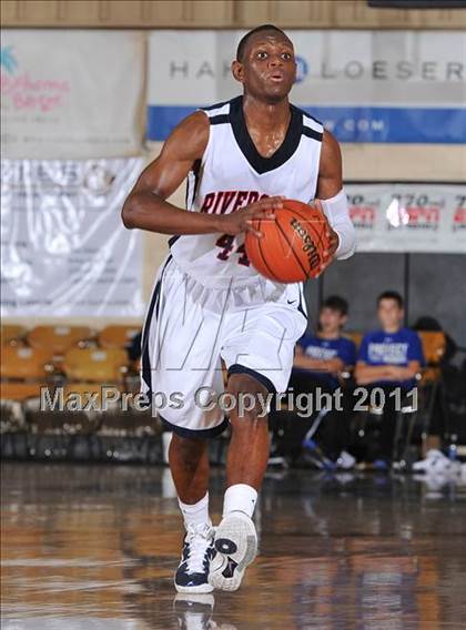 Thumbnail 3 in Riverside vs. Orlando Christian Prep (City of Palms Classic) photogallery.