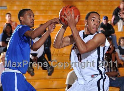 Thumbnail 2 in Riverside vs. Orlando Christian Prep (City of Palms Classic) photogallery.