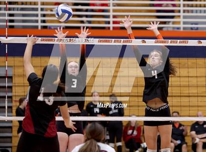 Thumbnail 2 in Roseville vs. Laguna Creek photogallery.