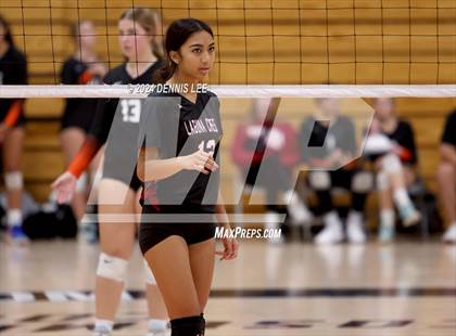 Thumbnail 3 in Roseville vs. Laguna Creek photogallery.