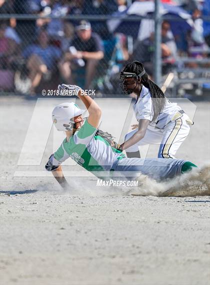 Thumbnail 2 in Blair Oaks vs Lee's Summit (Capital City Invitational) photogallery.