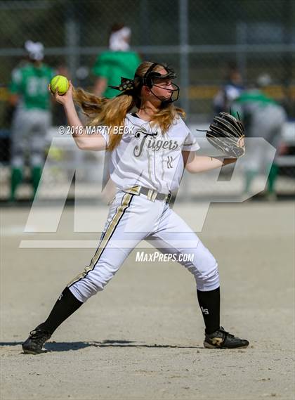 Thumbnail 3 in Blair Oaks vs Lee's Summit (Capital City Invitational) photogallery.