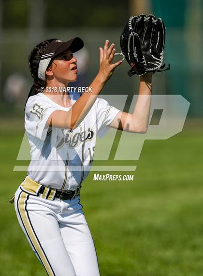 Thumbnail 3 in Blair Oaks vs Lee's Summit (Capital City Invitational) photogallery.