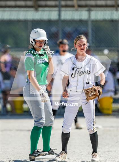 Thumbnail 3 in Blair Oaks vs Lee's Summit (Capital City Invitational) photogallery.