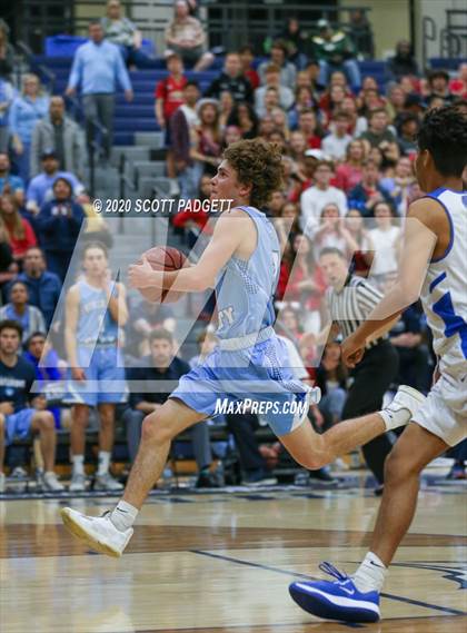 Thumbnail 3 in University City vs. San Diego (CIF SDS D2 Championship) photogallery.