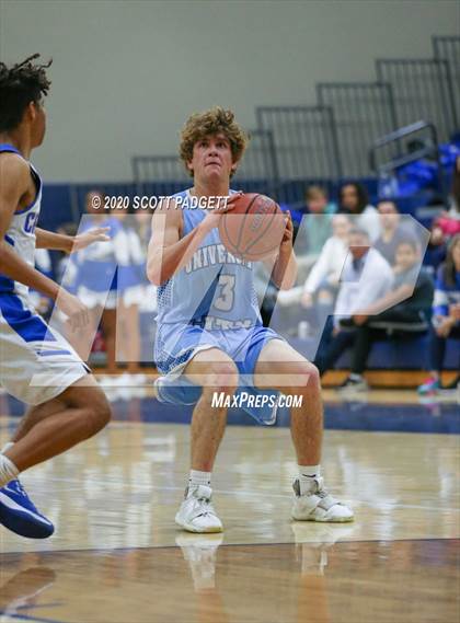 Thumbnail 3 in University City vs. San Diego (CIF SDS D2 Championship) photogallery.