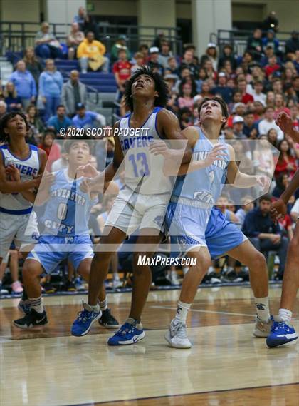Thumbnail 3 in University City vs. San Diego (CIF SDS D2 Championship) photogallery.