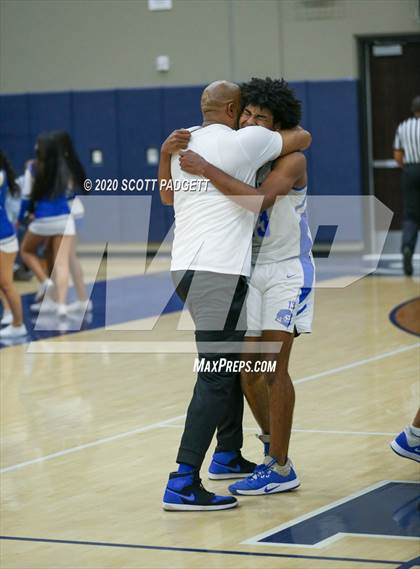 Thumbnail 1 in University City vs. San Diego (CIF SDS D2 Championship) photogallery.
