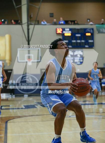 Thumbnail 3 in University City vs. San Diego (CIF SDS D2 Championship) photogallery.