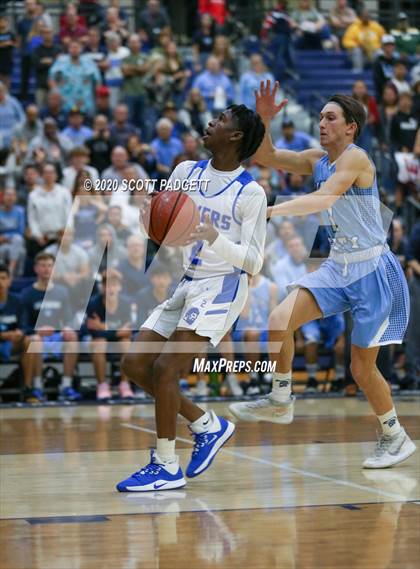 Thumbnail 3 in University City vs. San Diego (CIF SDS D2 Championship) photogallery.