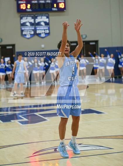 Thumbnail 3 in University City vs. San Diego (CIF SDS D2 Championship) photogallery.