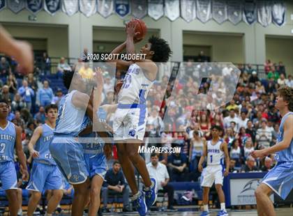 Thumbnail 3 in University City vs. San Diego (CIF SDS D2 Championship) photogallery.