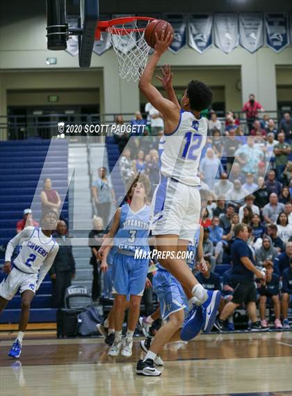 Thumbnail 3 in University City vs. San Diego (CIF SDS D2 Championship) photogallery.