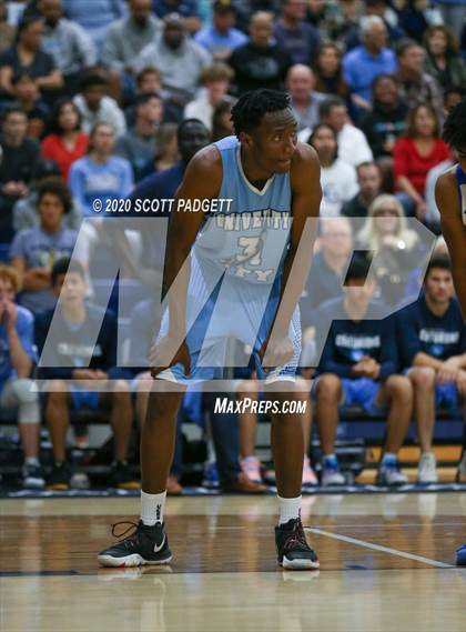 Thumbnail 1 in University City vs. San Diego (CIF SDS D2 Championship) photogallery.