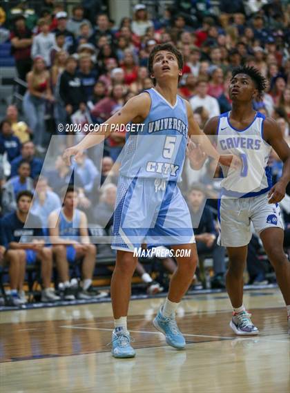 Thumbnail 3 in University City vs. San Diego (CIF SDS D2 Championship) photogallery.