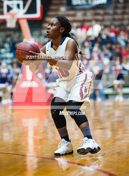 Thumbnail 3 in San Joaquin Memorial vs. Bakersfield Christian (CIF CS D5 Final) photogallery.