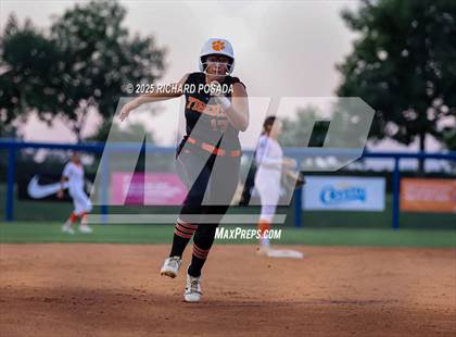 Thumbnail 2 in Coalinga vs. Woodlake (CIFCS - Division IV Championship) photogallery.