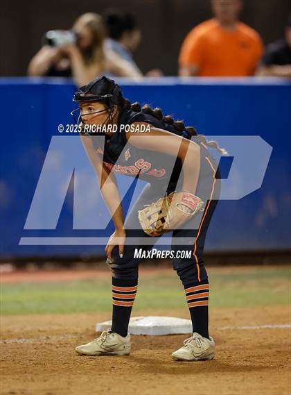 Thumbnail 3 in Coalinga vs. Woodlake (CIFCS - Division IV Championship) photogallery.