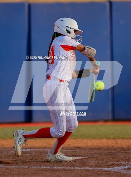 Thumbnail 3 in Coalinga vs. Woodlake (CIFCS - Division IV Championship) photogallery.