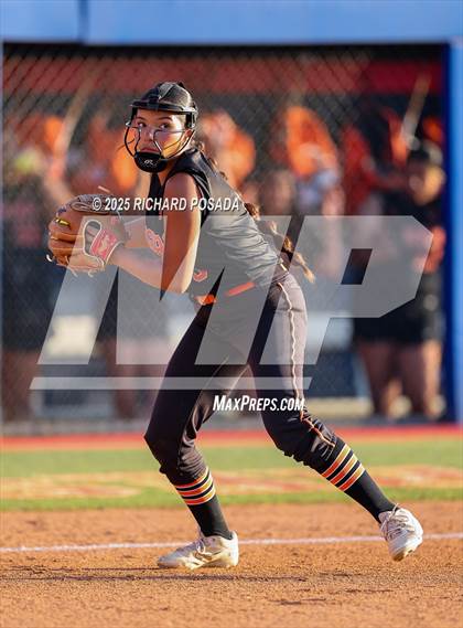 Thumbnail 1 in Coalinga vs. Woodlake (CIFCS - Division IV Championship) photogallery.