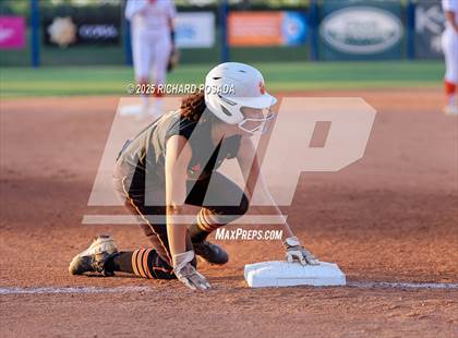 Thumbnail 2 in Coalinga vs. Woodlake (CIFCS - Division IV Championship) photogallery.