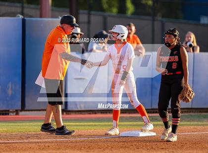 Thumbnail 3 in Coalinga vs. Woodlake (CIFCS - Division IV Championship) photogallery.