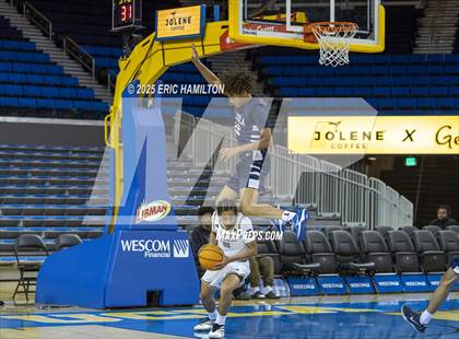 Thumbnail 1 in Servite vs. Loyola (Trinity-Mission League Challenge) photogallery.
