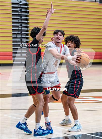 Thumbnail 2 in Katella @ Segerstrom photogallery.